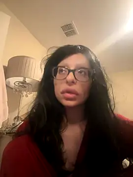 myloveforyouu online show from October 2025 03:18:02 AM