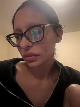 myloveforyouu online show from December 2025 03:45:02 AM