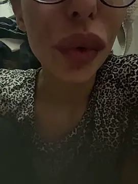 myloveforyouu online show from February 2026 05:38:01 AM