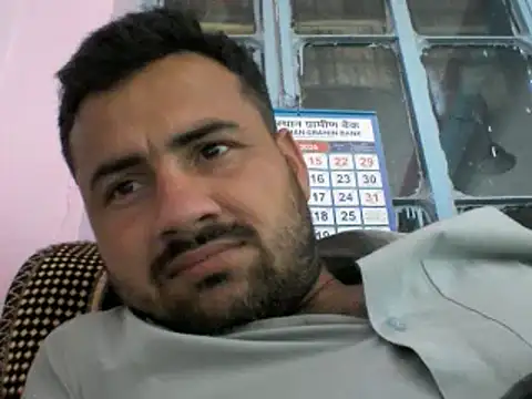 Snapshot of lallantoplonda chatting on March 2026 05:02:01 AM lallantoplonda online show from March 2026 05:02:01 AM