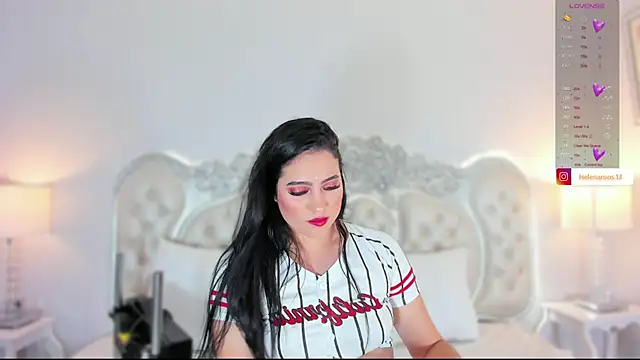 Snapshot of HelenaRoos chatting on January 2025 10:19:01 PM HelenaRoos online show from January 2025 10:19:01 PM