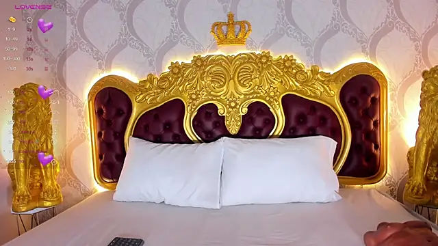 Snapshot of HelenaRoos chatting on March 2025 02:15:01 AM HelenaRoos online show from March 2025 02:15:01 AM