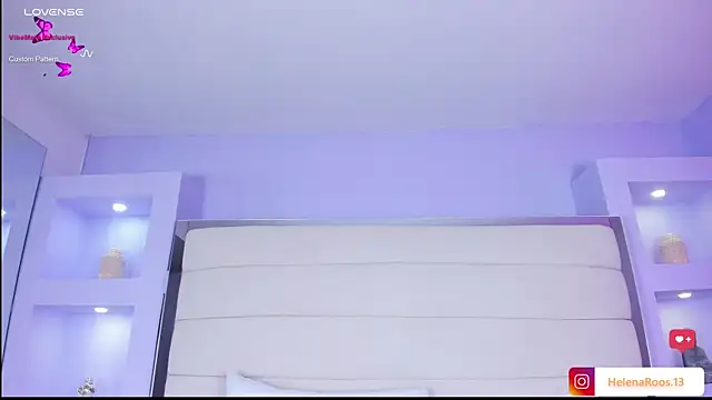 Snapshot of HelenaRoos chatting on September 2025 07:29:01 PM HelenaRoos online show from September 2025 07:29:01 PM