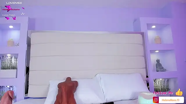 Snapshot of HelenaRoos chatting on October 2025 07:46:02 PM HelenaRoos online show from October 2025 07:46:02 PM