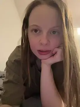 wrenlie online show from December 2024 05:53:02 PM