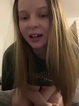 wrenlie online show from February 2025 06:13:01 PM