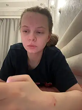 wrenlie online show from February 2026 01:24:01 AM