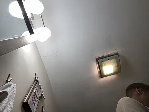 Snapshot of rayyymack chatting on December 2024 02:39:01 PM rayyymack online show from December 2024 02:39:01 PM