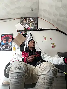 Snapshot of rayyymack chatting on January 2025 06:20:01 PM rayyymack online show from January 2025 06:20:01 PM