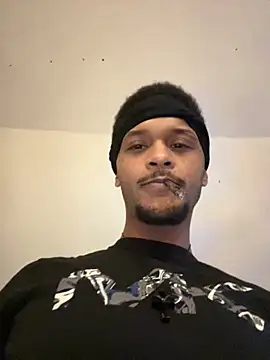 Snapshot of rayyymack chatting on November 2025 12:46:01 AM rayyymack online show from November 2025 12:46:01 AM