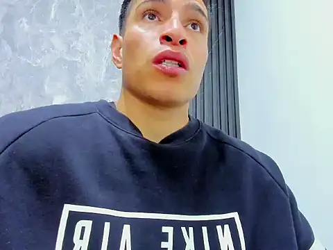 jack pergurtson01 online show from December 2025 10:31:01 AM