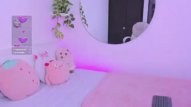 Snapshot of Catbaby888_ chatting on March 2025 01:45:01 AM Catbaby888 online show from March 2025 01:45:01 AM