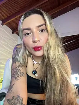 Snapshot of mariablonde_ chatting on September 2025 07:39:02 PM mariablonde online show from September 2025 07:39:02 PM