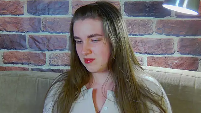 Sofia Hugs online show from April 2026 05:45:02 PM