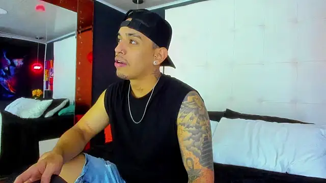 Damian09  online show from December 2024 03:48:02 AM