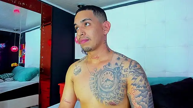 Damian09  online show from December 2024 09:51:02 AM