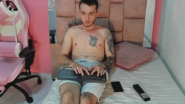 Dylanwhite23  online show from April 2026 02:38:02 AM