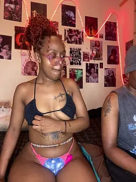 naughtybitches5 online show from December 2024 05:42:02 AM