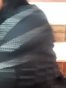 Indian-Nazia online show from October 2025 08:42:01 PM