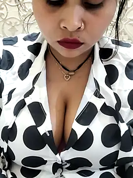 Indian-Nazia online show from March 2026 07:04:02 AM