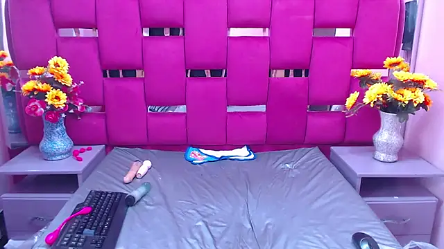 Lya Anal online show from January 2025 09:00:01 AM