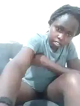 Snapshot of Sweetcecie01 chatting on January 2025 01:35:01 AM Sweetcecie01 online show from January 2025 01:35:01 AM