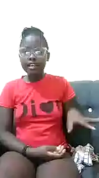 Snapshot of Sweetcecie01 chatting on March 2025 07:49:02 AM Sweetcecie01 online show from March 2025 07:49:02 AM