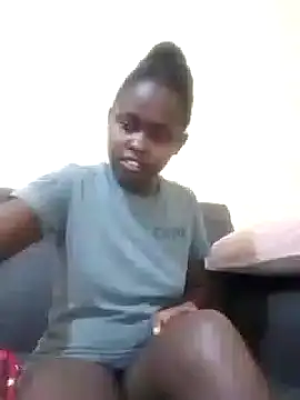 Snapshot of Sweetcecie01 chatting on March 2025 01:08:02 AM Sweetcecie01 online show from March 2025 01:08:02 AM