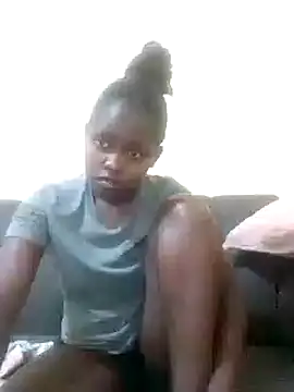 Snapshot of Sweetcecie01 chatting on March 2025 09:37:01 PM Sweetcecie01 online show from March 2025 09:37:01 PM