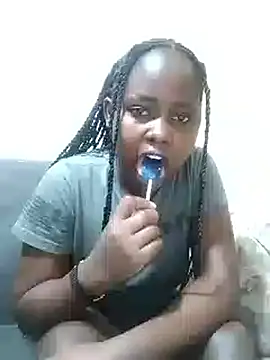 Snapshot of Sweetcecie01 chatting on October 2025 09:44:01 PM Sweetcecie01 online show from October 2025 09:44:01 PM