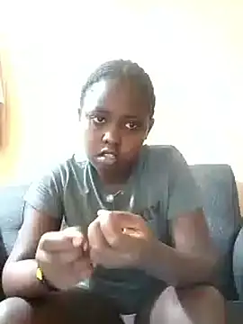 Snapshot of Sweetcecie01 chatting on November 2025 09:25:02 PM Sweetcecie01 online show from November 2025 09:25:02 PM