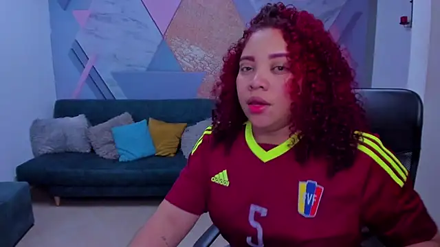 AngelaCoffee online show from November 2025 03:41:01 AM