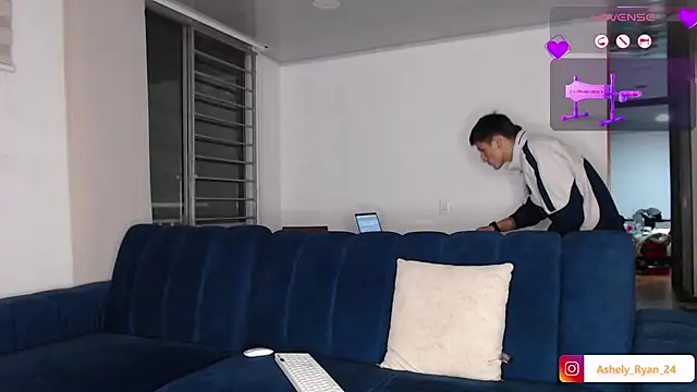 ashely ryan24 online show from September 2025 12:23:01 AM