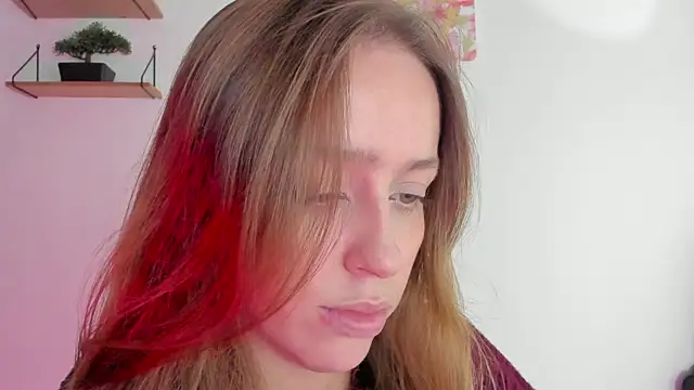 Snapshot of SofiaGc chatting on December 2024 06:09:02 AM SofiaGc online show from December 2024 06:09:02 AM