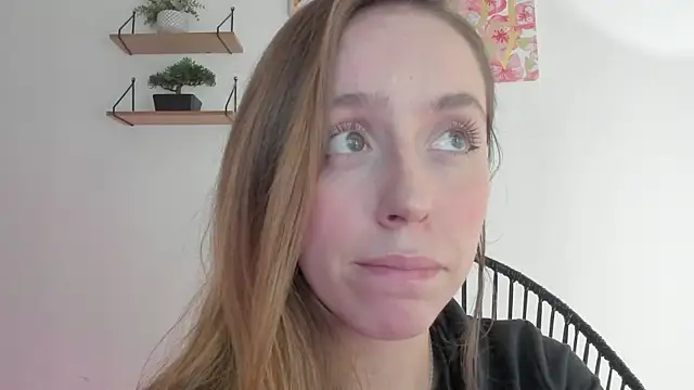 Snapshot of SofiaGc chatting on January 2025 02:43:02 AM SofiaGc online show from January 2025 02:43:02 AM