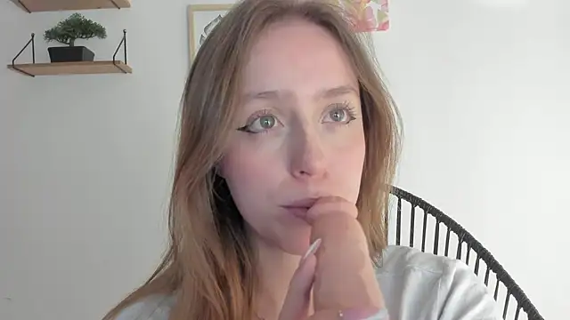 Snapshot of SofiaGc chatting on January 2025 06:01:02 AM SofiaGc online show from January 2025 06:01:02 AM