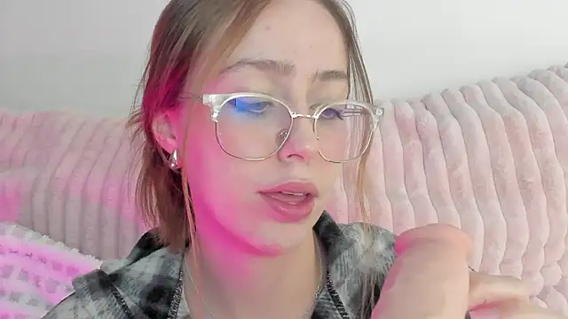 Snapshot of SofiaGc chatting on February 2025 03:41:01 AM SofiaGc online show from February 2025 03:41:01 AM