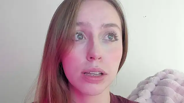 Snapshot of SofiaGc chatting on February 2025 03:45:02 AM SofiaGc online show from February 2025 03:45:02 AM