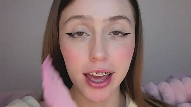 Snapshot of SofiaGc chatting on October 2025 03:25:02 AM SofiaGc online show from October 2025 03:25:02 AM