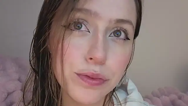 Snapshot of SofiaGc chatting on October 2025 03:51:02 AM SofiaGc online show from October 2025 03:51:02 AM