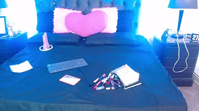 Sophy wm online show from February 2025 04:48:01 AM