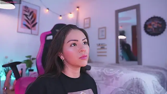 adamaria 1 online show from February 2025 05:56:02 PM