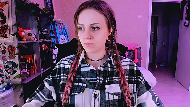 NaniMoore online show from March 2025 05:28:02 AM