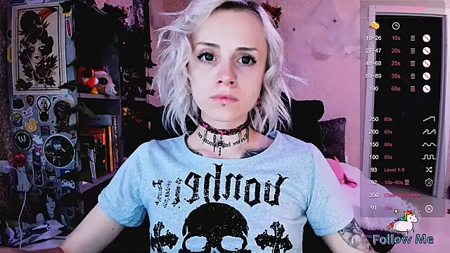 NaniMoore online show from October 2025 08:41:01 PM