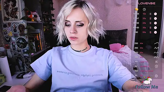 NaniMoore online show from October 2025 08:42:01 PM