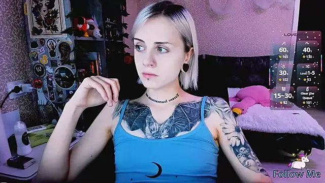 NaniMoore online show from November 2025 08:08:02 PM