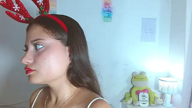 auroraa sexy online show from December 2024 05:32:02 PM