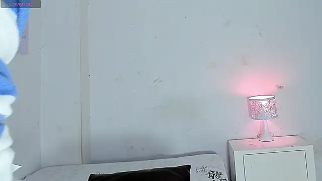 auroraa sexy online show from September 2025 02:28:01 PM