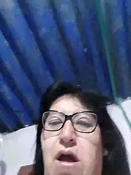 Snapshot of clarita_01 chatting on June 2026 10:19:02 AM clarita 01 online show from June 2026 10:19:02 AM