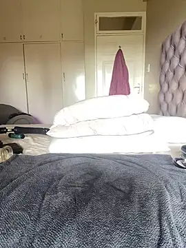 Indianbutter11 online show from February 2025 11:28:02 AM